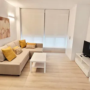 cozy-white-home-in-getxo.sansebastianhotels.net/